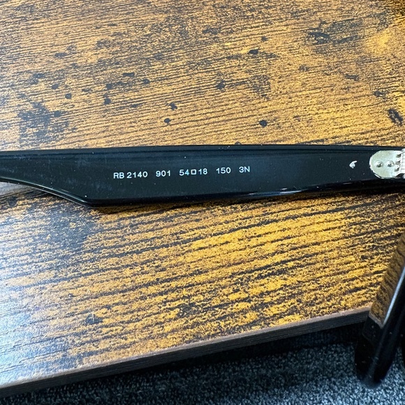 Ray-Ban New Wayfarer Classic sunglasses (RB2140). Black frame/green lenses - Picture 4 of 12